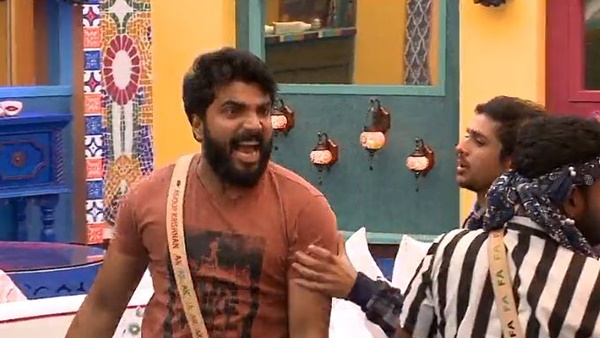 പൊട്ടിത്തെറിച്ച് അനൂപ്