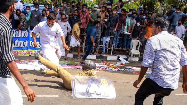 അക്രമം സൃഷ്ടിക്കാൻ