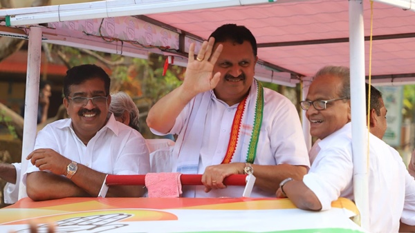 കെ മുരളീധരൻ മണ്ഡലത്തിൽ