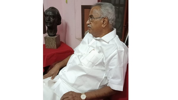 നേമത്ത് കുമ്മനവും ശിവൻകുട്ടിയും പരസ്പരം വിമർശിക്കുന്നില്ലല്ലോ?