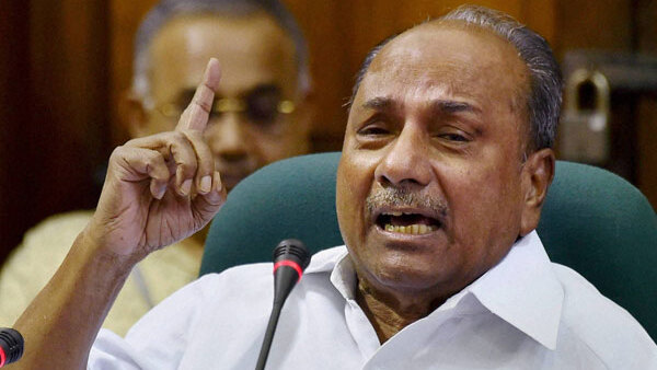 ആന്റണിയുടെ നീക്കം