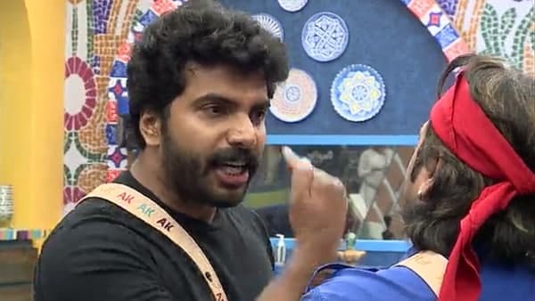  പൊട്ടിത്തെറിച്ച് ഫിറോസും അനൂപും 