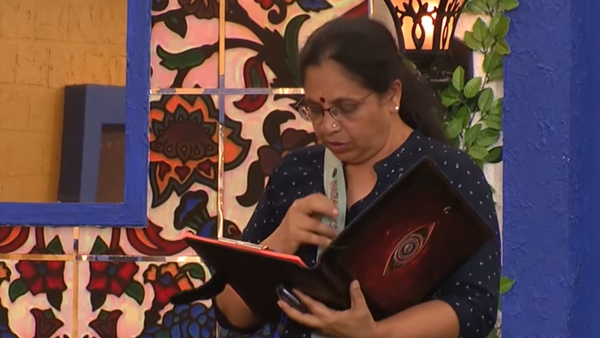 ഭാഗ്യലക്ഷ്മിയായിരുന്നു മത്സരത്തിലെ വിധികർത്താവ് ഭാഗ്യലക്ഷ്മിയായിരുന്നു മത്സരത്തിലെ വിധികർത്താവ്