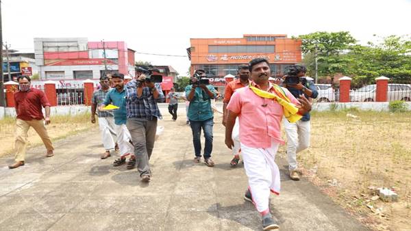 ബിജെപി സ്ഥാനാര്ഥിയോട് ബിജെപി സ്ഥാനാര്ഥിയോട്