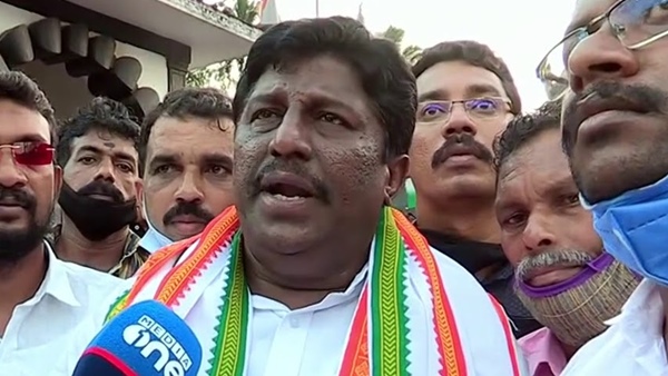 എം.എം നസീർ യുഡിഎഫ് സ്ഥാനാർഥി