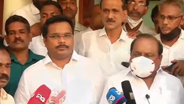 കളമശേരിയിലും പ്രതിഷേധം