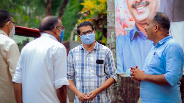 അനുകൂല ഘടകം