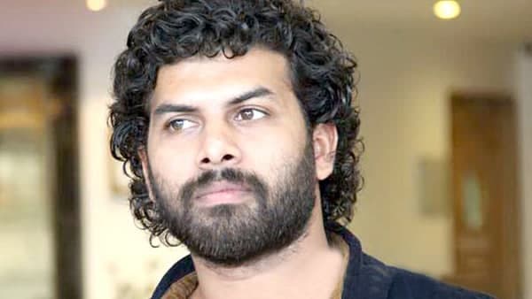 രാഷ്ട്രീയം ഒരു തൊഴില്‍ അല്ല