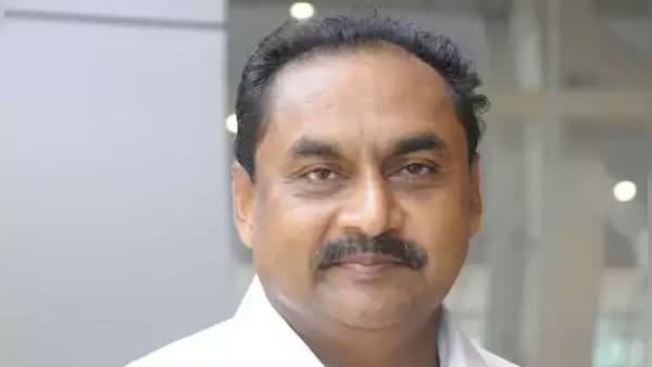 വിശ്വസിക്കാന്‍ കൊള്ളില്ല