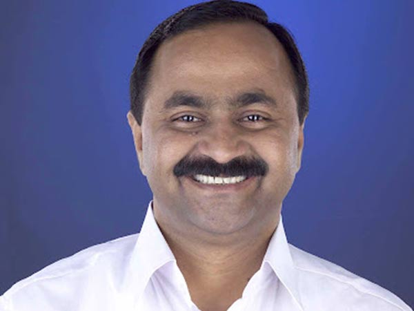 വിഡി സതീശന്‍ 