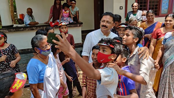 ക്ഷമിക്കുമെന്ന് കരുതുതുന്നു