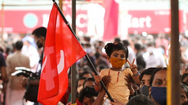 48 ൽ 32 സീറ്റും