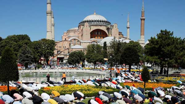 ഹാഗിയ സോഫിയ വിഷയം