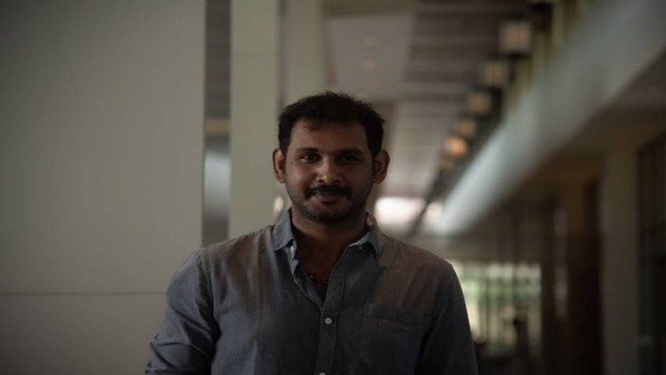 കഷ്ടപ്പെട്ട് വന്ന വ്യക്തി