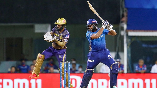 ബൗണ്ടറികളിൽ മുന്നിൽ