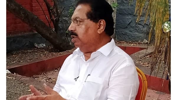 പി സി ചാക്കോ അടക്കമുള്ളവർ രാജിവെച്ചതിനെക്കുറിച്ച്?