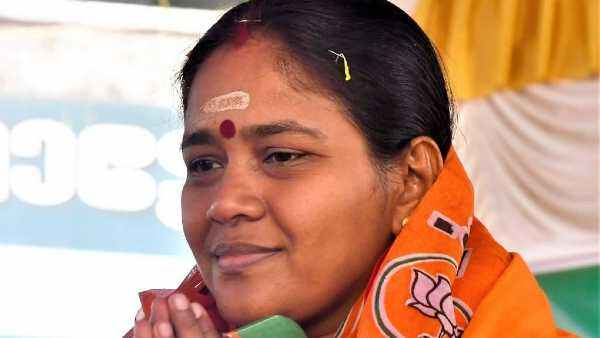 എത്ര സീറ്റുകളിൽ