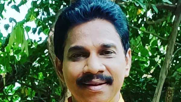 കൈയ്യോടെ പൊക്കി കൈയ്യോടെ പൊക്കി