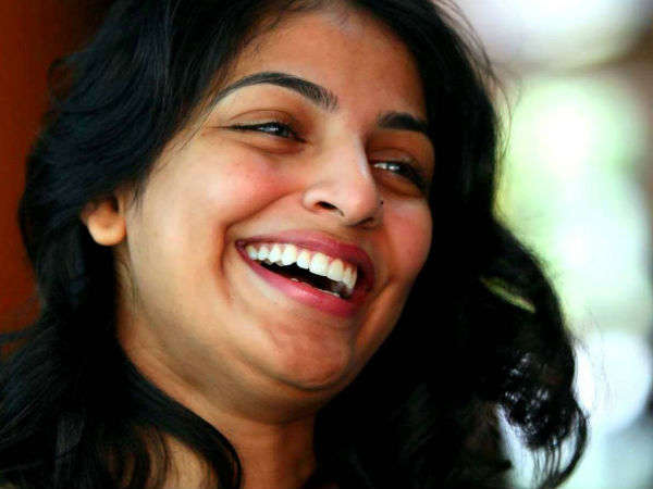  ഇല്ലാക്കഥകള്‍