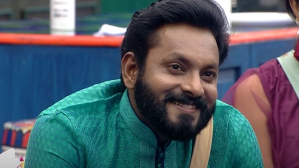 ഫിറോസിനെ തന്നെ കുത്തി