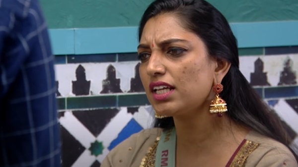  സ്ക്രൂ കേറ്റി കൊടുക്കുന്ന മണി