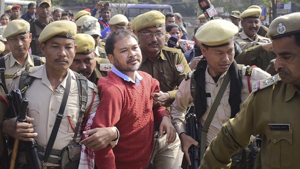 സംസ്ഥാനമൊട്ടാകെ കേസുകള്‍