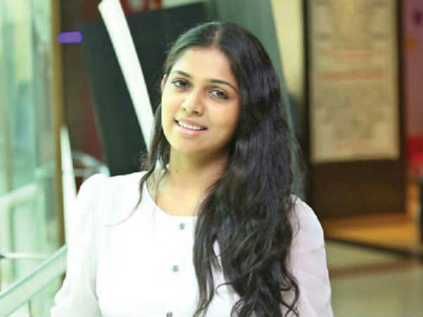 അമ്മ വേഷം