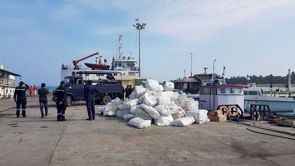 രണ്ടില്‍ കൂടുതല്‍ കുട്ടികള്‍