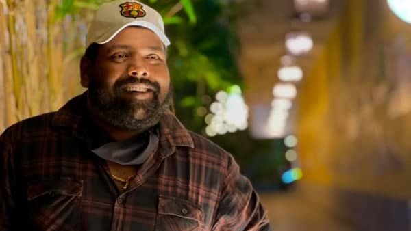 ഏറ്റവും പിന്നിൽ ഏറ്റവും പിന്നിൽ