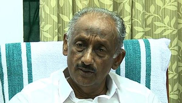 ചെന്നിത്തലയ്ക്കെതിരെ എ ഗ്രൂപ്പ്
