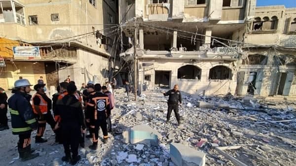 ആക്രമണം-പ്രത്യാക്രമണം ആക്രമണം-പ്രത്യാക്രമണം