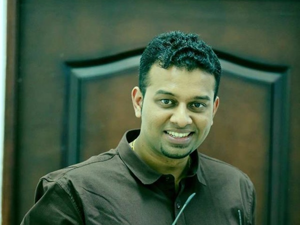  കളറ് പടമാകും