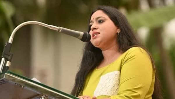 രണ്ടായിരം രൂപ രണ്ടായിരം രൂപ