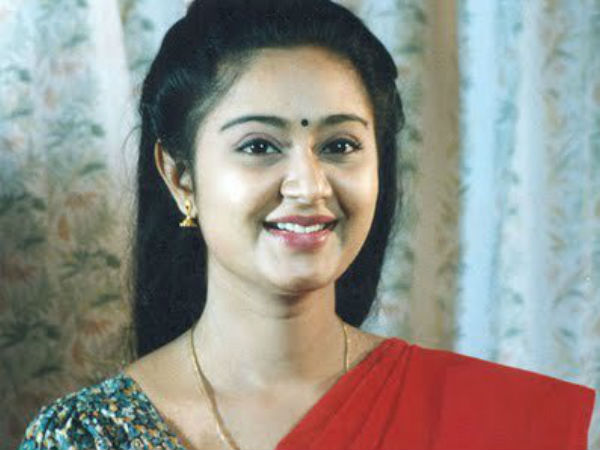  ഗോസിപ്പ് കോളങ്ങളിൽ