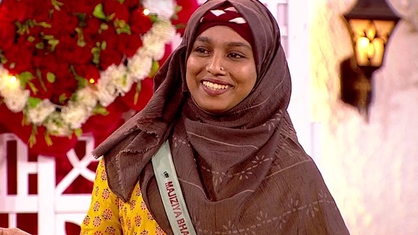 ഡിംപലിനെതിരെ