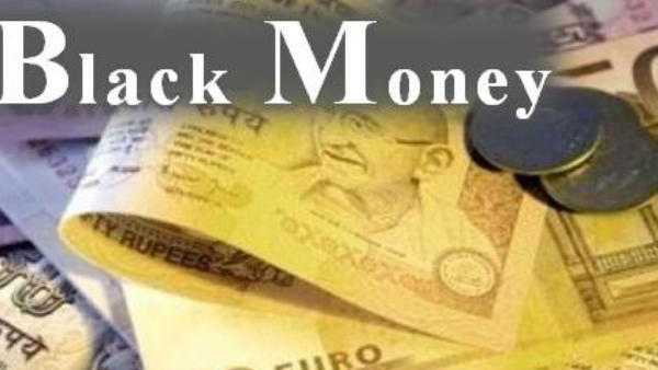 രഹസ്യ അറയിലും ബാഗിലും