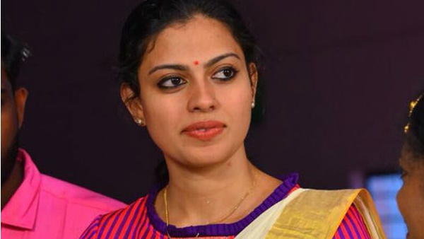 നടി അനുശ്രീ