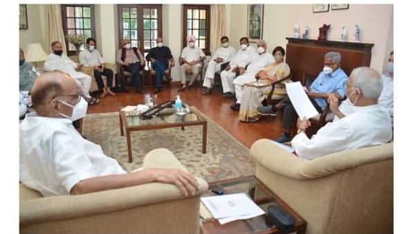 യോഗത്തില് പങ്കെടുത്തവര് യോഗത്തില് പങ്കെടുത്തവര്