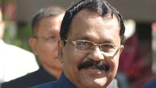 ഗ്രൂപ്പുകള്‍ക്കിടയില്‍