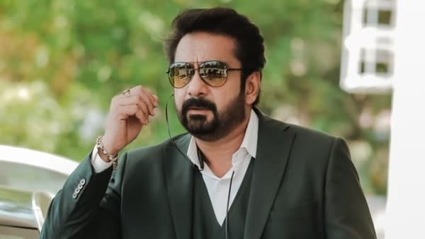 ഉറക്കെ ശബ്ദിക്കുന്നു ഉറക്കെ ശബ്ദിക്കുന്നു