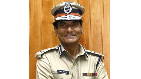 അനിൽകാന്ത് മുഖ്യമന്ത്രിയുടെ വിശ്വസ്തൻ അനിൽകാന്ത് മുഖ്യമന്ത്രിയുടെ വിശ്വസ്തൻ