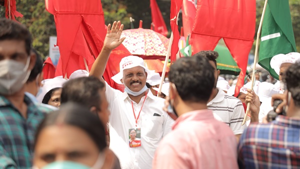 മന്ത്രി 