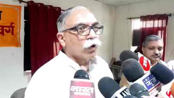 കൃഷ്ണ ഗോപാലിനെ മാറ്റി കൃഷ്ണ ഗോപാലിനെ മാറ്റി