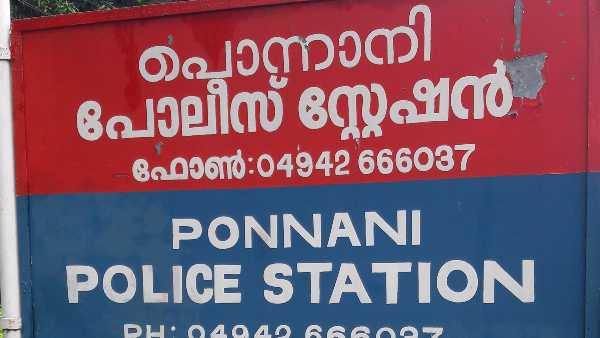 നിര്‍ത്തിയിട്ട ബൈക്കില്‍ ഹെല്‍മറ്റ് വേണോ