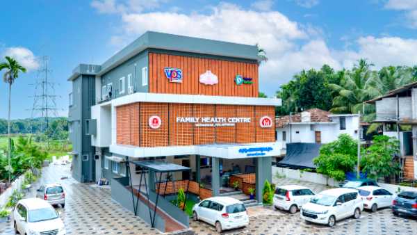  പത്ത് കോടി ചെലവിട്ട്