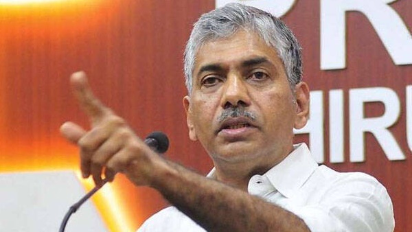 കേന്ദ്രം റിപ്പോർട്ട് ആവശ്യപ്പെട്ടോ? കേന്ദ്രം റിപ്പോർട്ട് ആവശ്യപ്പെട്ടോ?