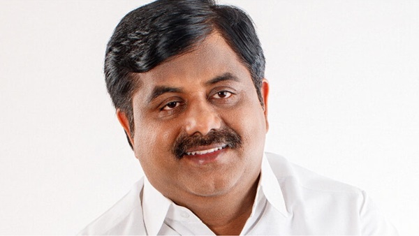  ഗ്രൂപ്പിന് അതീതന്‍