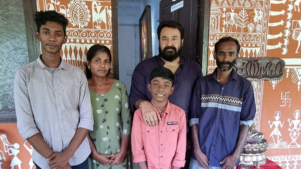 ഏതാണ്ട് രണ്ടു മണിക്കൂർ ദൂരം ചുരം കയറി