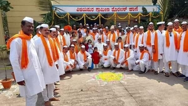 കാവിവൽക്കരിക്കാനുള്ള നീക്കം