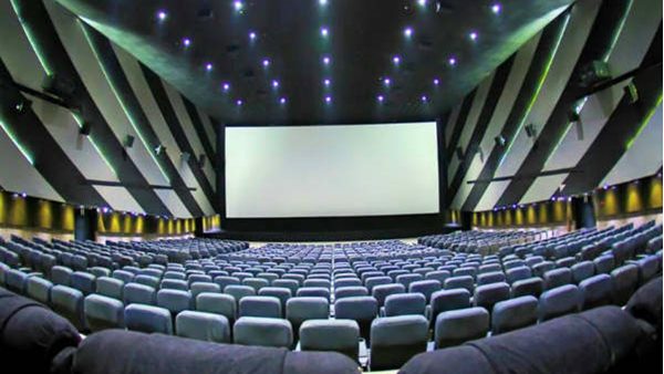 ഏരീസ് പ്ലക്‌സ് തിയറ്റര്‍